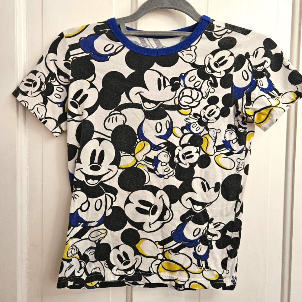 Disney Parks Mickey Mouse Print Kid's Short Sleeve T-Shirt size Medium (7/8)